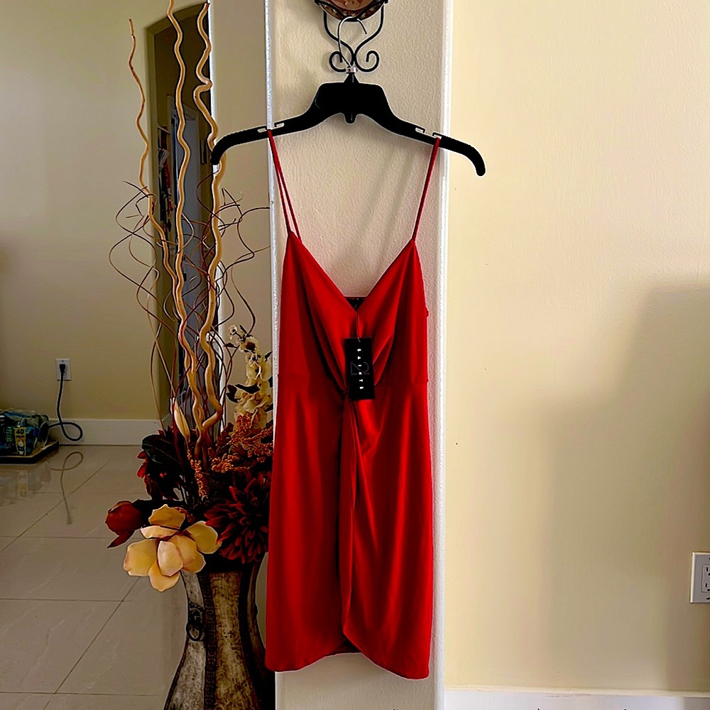 Beautiful new party red dress.
